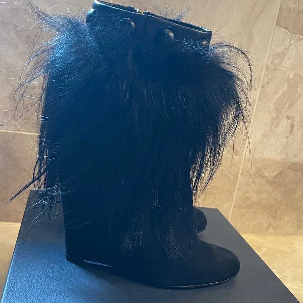 Sergio Rossi Black Fur-Embellished Ankle Boots - Picture 2 of 5